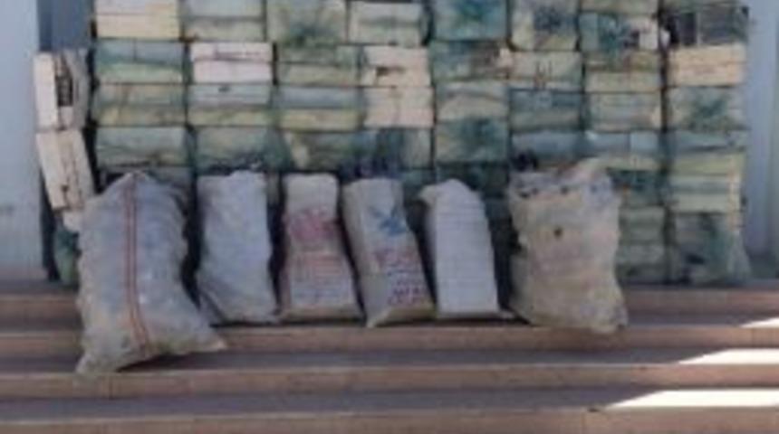 Başkale'de Ka&ccedil;ak Sigara Operasyonu