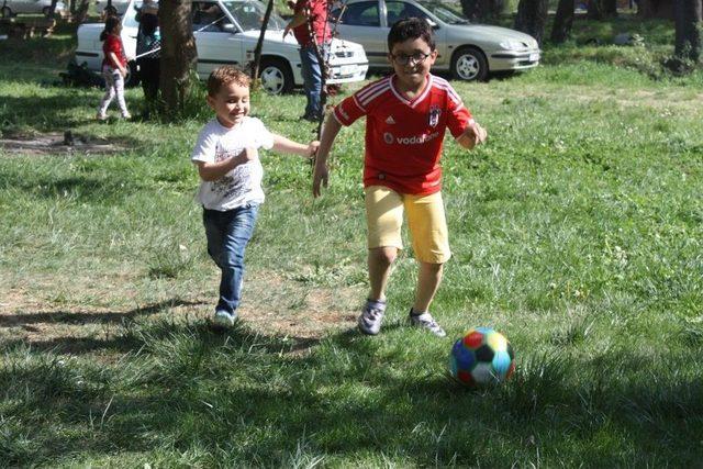 Tokat&rsquo;ta 1 Mayıs&rsquo;ta Piknik Alanları Doldu Taştı 1