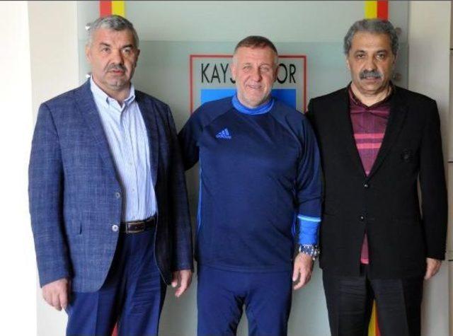 Kayserispor'da Yüzler Gülüyor