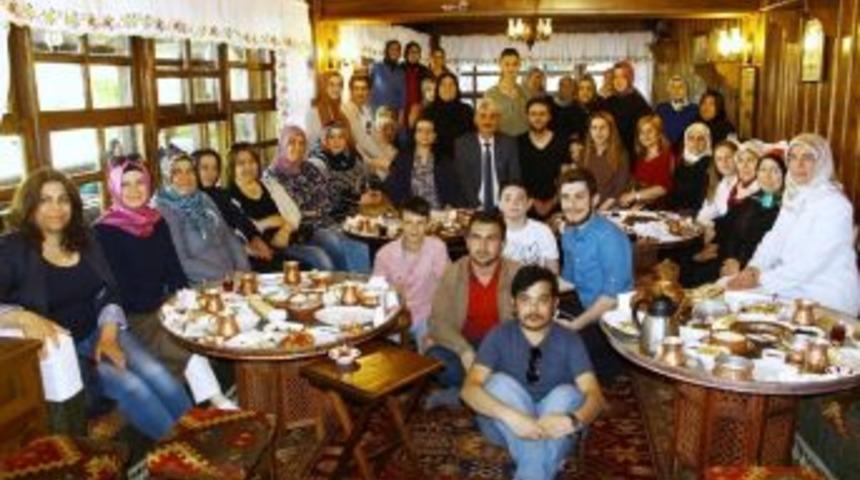 Referandum Yorgunluğunu Saitabat&rsquo;ta Attılar