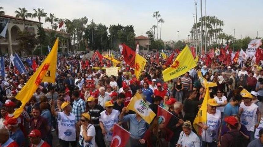 Mersin'de Sakin 1 Mayıs Kutlamaları