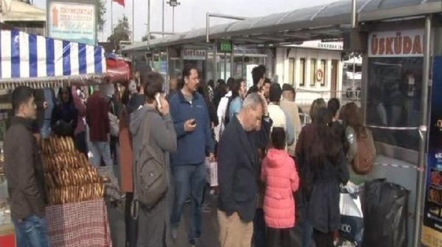 İstanbullu'nun "vapur Seferlerine Iptal" Tepkisi