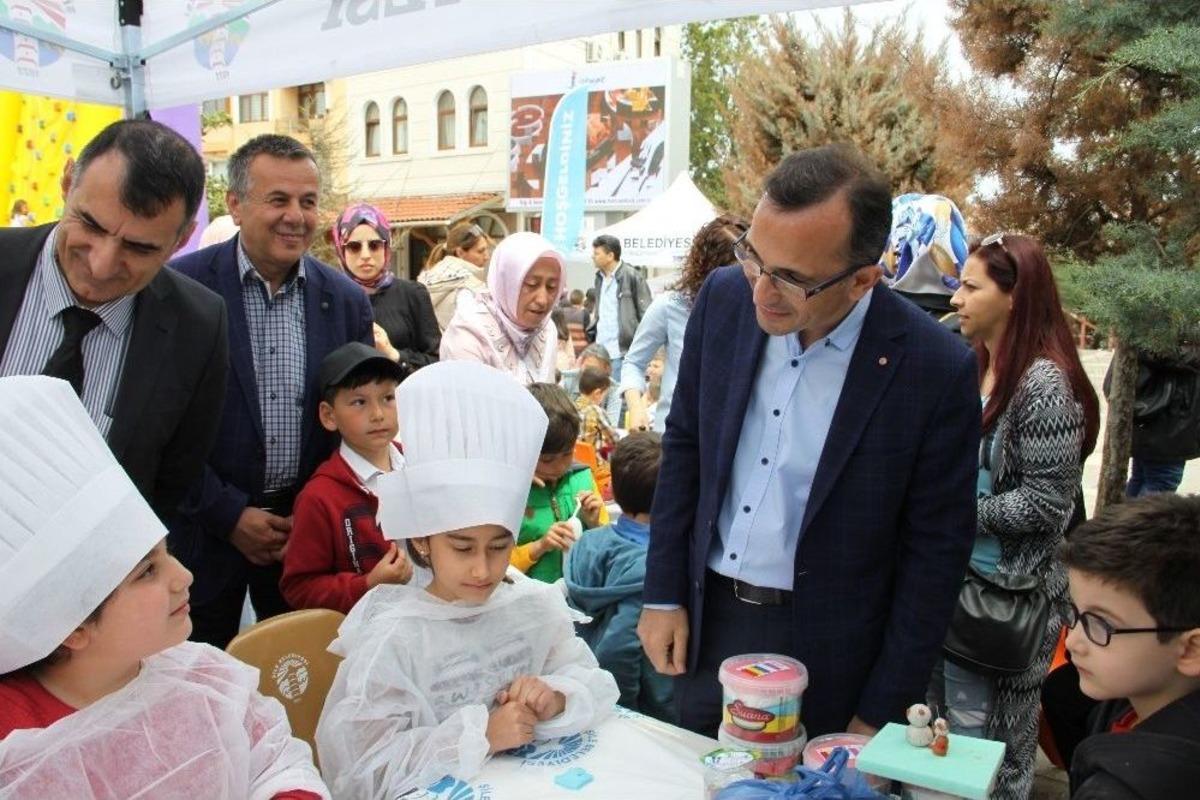 Şile&rsquo;de Şenlik Sokağa Taştı