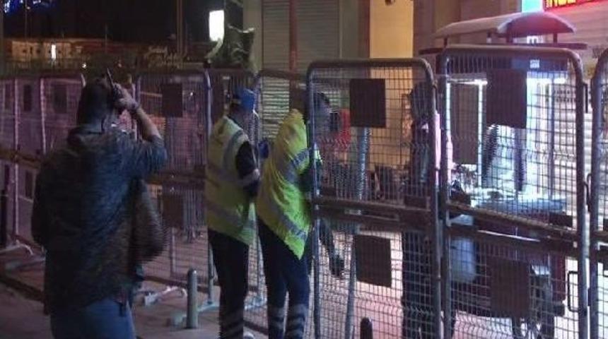 Taksim Meydanı A&ccedil;ıldı