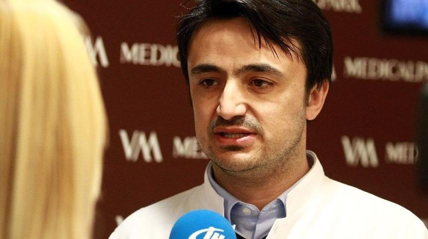 Daha Gen&ccedil; G&ouml;r&uuml;nmek İ&ccedil;in G&ouml;z &Ccedil;evresine Dikkat