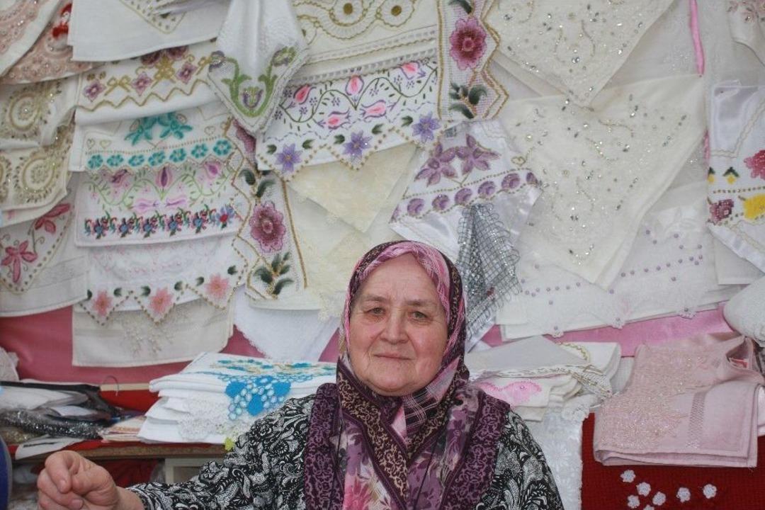 Bu &Ccedil;arşıdaki B&uuml;t&uuml;n Esnaflar Kadın