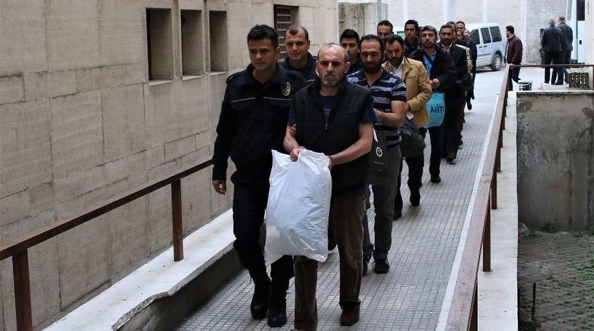 Toplantı Yaparken G&ouml;zaltına Alınan Fet&ouml;&rsquo;c&uuml;ler Adliyeye Sevk Edildi