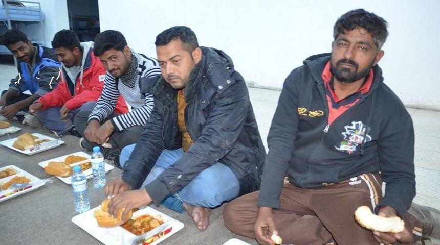 Başkale&rsquo;de 23 Ka&ccedil;ak M&uuml;lteci Yakalandı