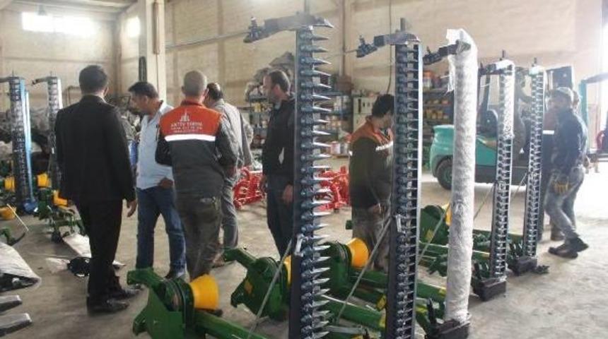 Malazgirt'ten Yurt Dışına Tarım Aletleri Ihracı