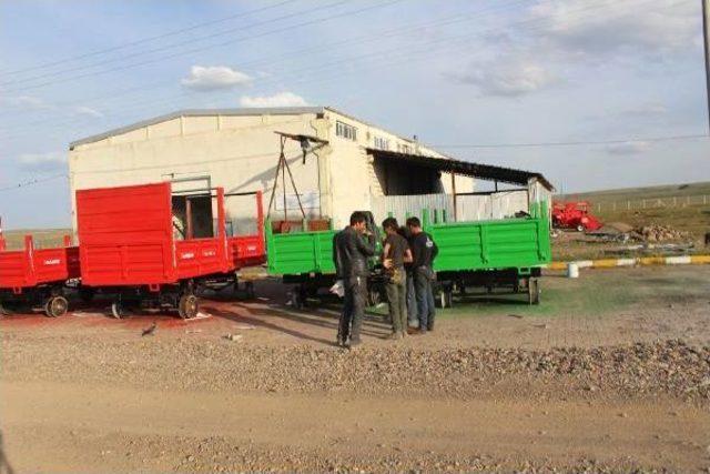 Malazgirt'ten Yurt Dışına Tarım Aletleri Ihracı