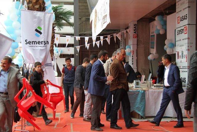 Dost Kapısı Derneği’nden Fakir Öğrenciler Yararına Kermes