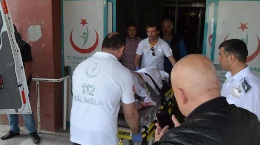 Tavan Vincinin &Ccedil;arptığı Iş&ccedil;i Hayatını Kaybetti