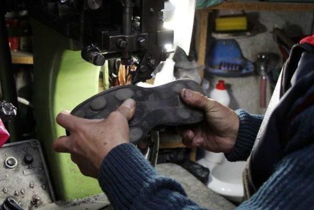 35 Yıllık Ayakkabı Tamircisi: Biz Son Kelaynak Kuşu Gibiyiz 2