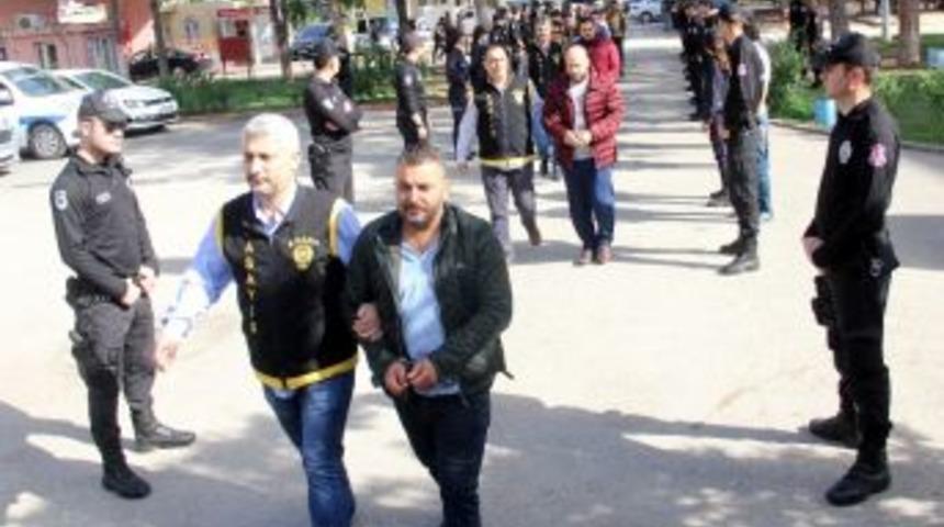 Dolandırdı, Kayınvalide Hesabına Yatırdı Ancak Polisten Ka&ccedil;ıramadı