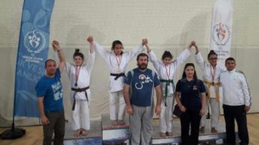 Yunusemreli Judocular Nevşehir Yolcusu