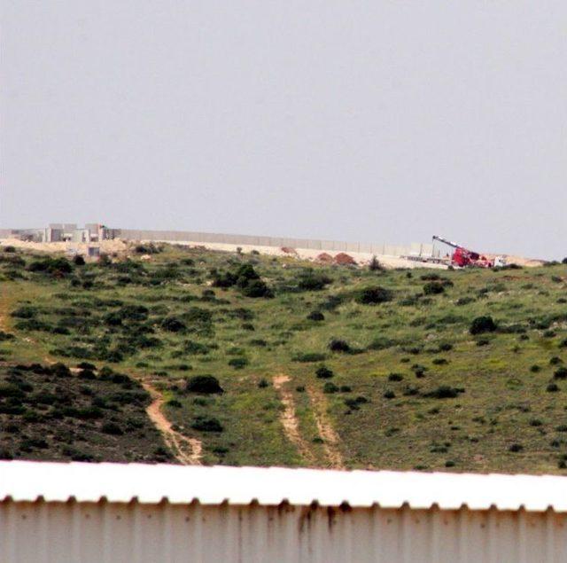 Suriye Sınır Hattında Duvar Yapımına Hız Verildi 1