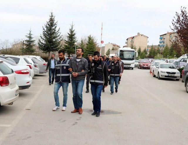 Yozgat’ta Fetö’den Gözaltına Alınan 8 Kişi Adliyeye Sevk Edildi