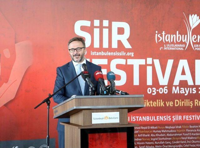 Sultanbeyli Belediyesi 15 Temmuz Direnişini Şiir Festivaline Taşıdı