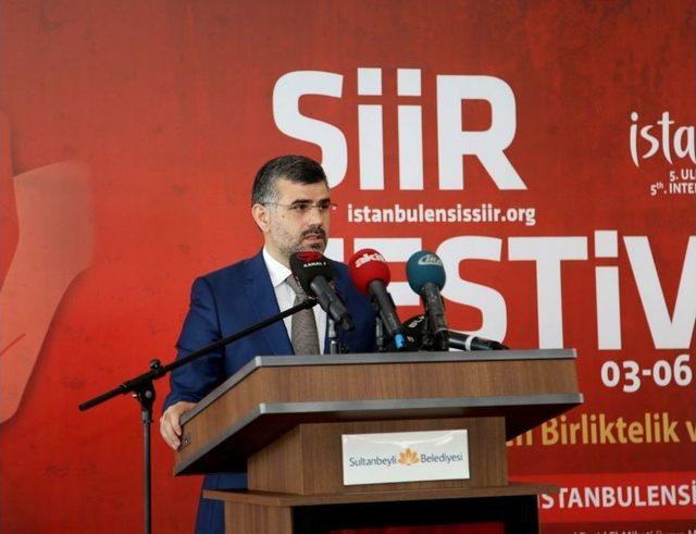 Sultanbeyli Belediyesi 15 Temmuz Direnişini Şiir Festivaline Taşıdı