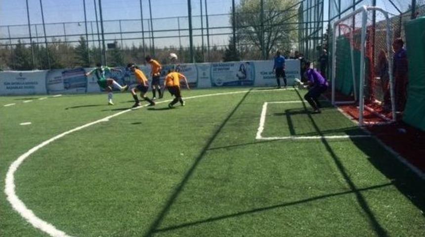 Çankaya Gesk Liderliğini Sürdürüyor