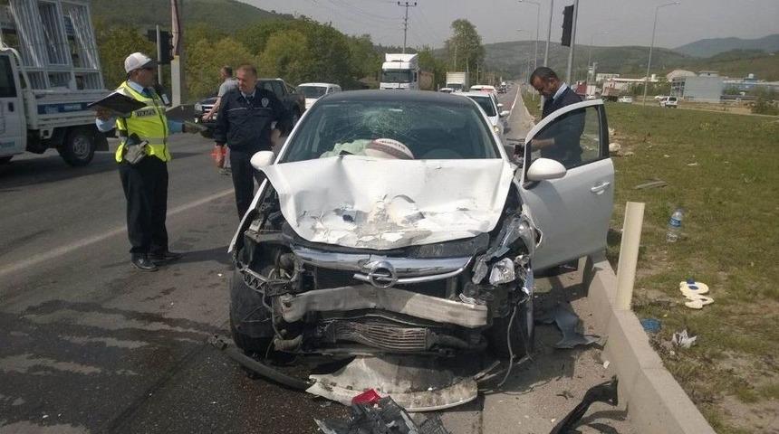 Samsun&rsquo;da Trafik Kazası: 3 Yaralı