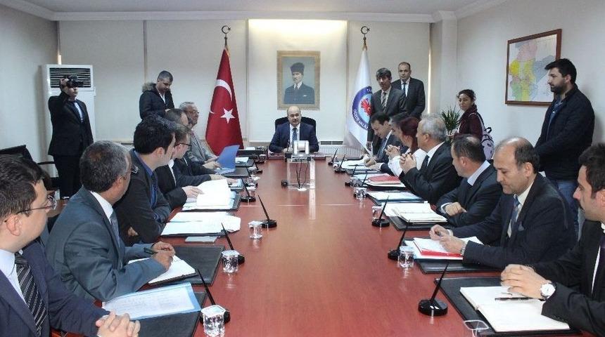 Yarımlar Masaya Yatırıldı