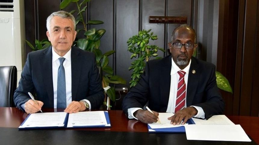 Om&uuml;-somali İş Birliği