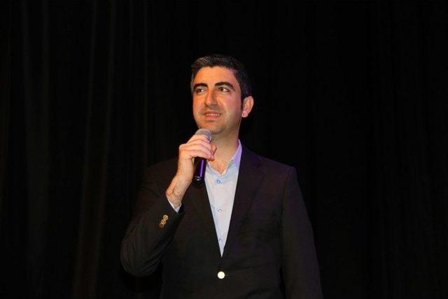 T&uuml;rk Halk M&uuml;ziği Sanat&ccedil;ısı Filiz Kılı&ccedil; Kartal&rsquo;da Konser Verdi 2