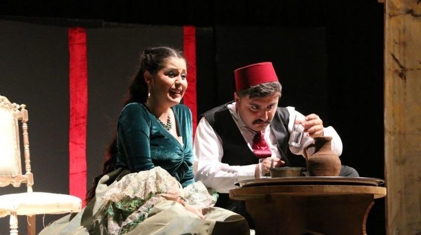 Tiyatro G&uuml;nlerinde 7 Oyun Sahnelendi