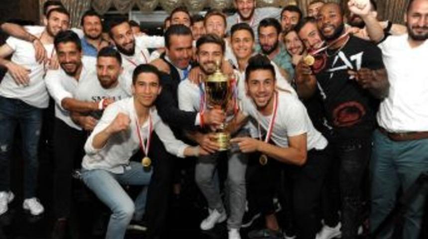 Şampiyon Altındağ&rsquo;dan G&ouml;rkemli Kutlama