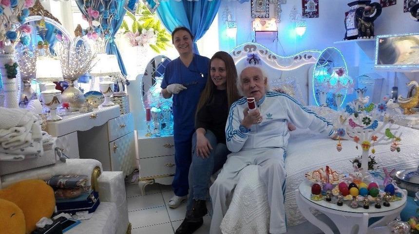 Tavernaların İlk Kralı Yorgo Vaporidis: