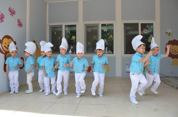 Miniklerin Hazırladığı Sergi Açıldı G5