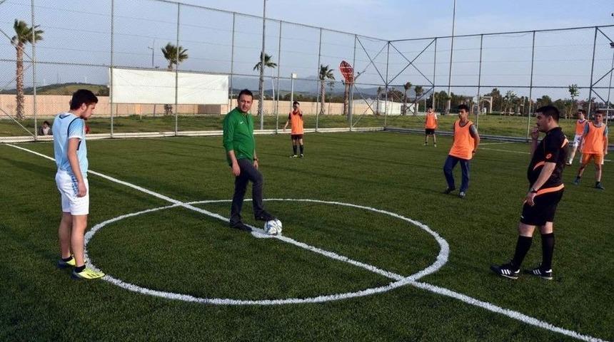 Aliağa&rsquo;da Halı Saha Turnuvası