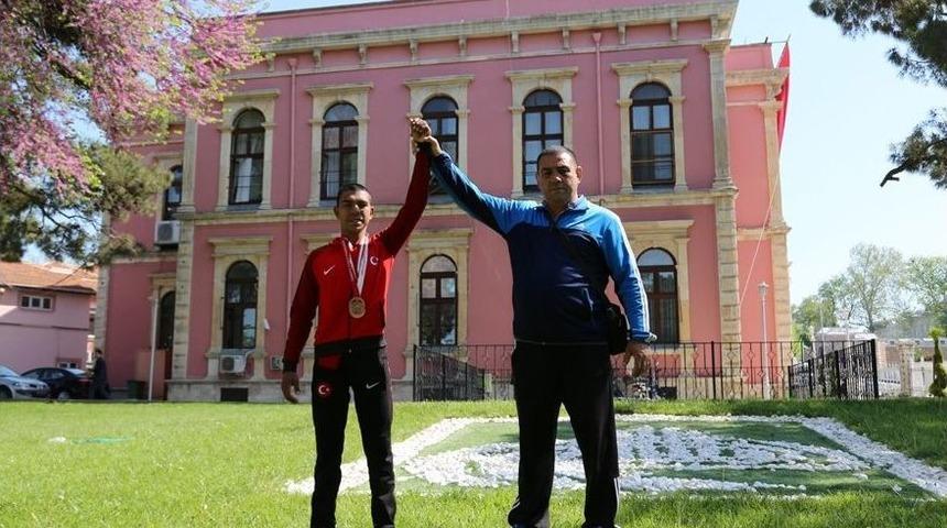 Edirne Belediyesinin G&uuml;reş&ccedil;isinden B&uuml;y&uuml;k Başarı