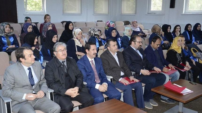 Anne &Uuml;niversitesi İlk Mezunlarını Verdi