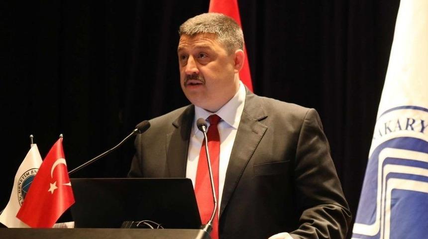 Sa&uuml; İşletme Fak&uuml;ltesi&rsquo;nde &lsquo;gelecek Zirvesi&rsquo; Yapıldı