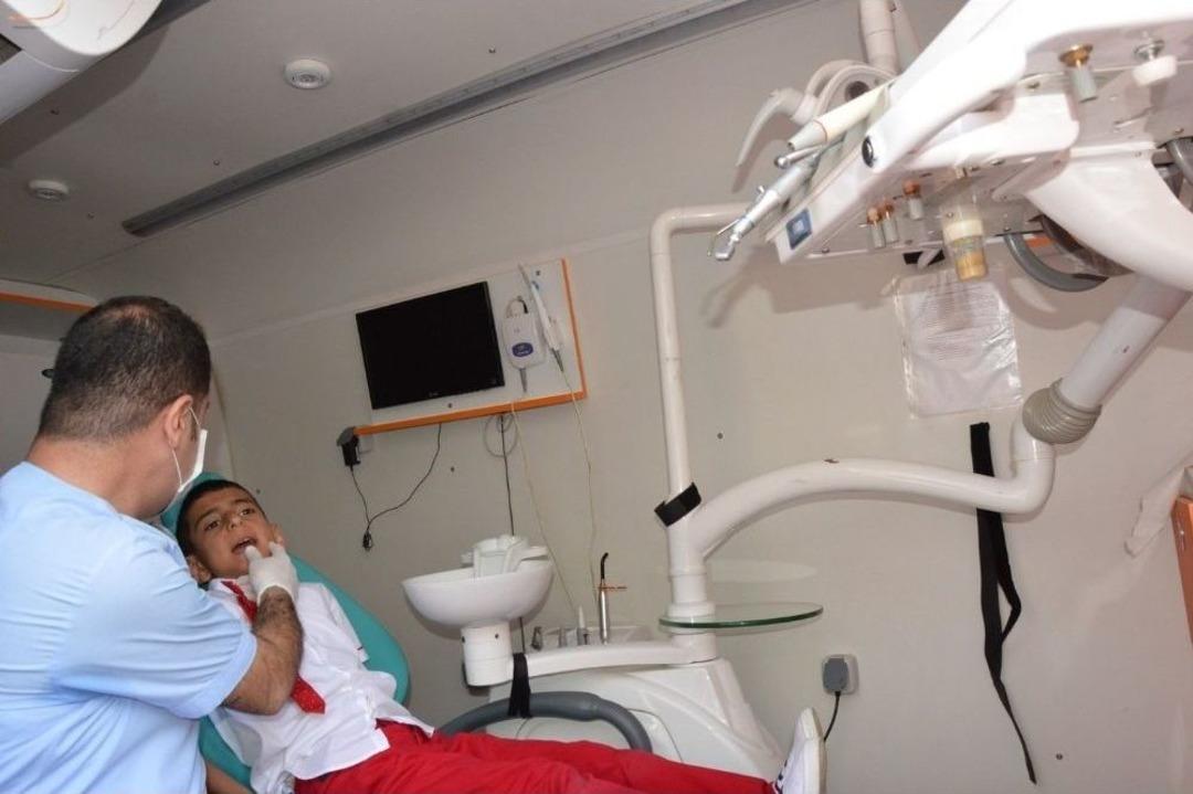 İlkokul &Ouml;ğrencileri Diş Taramasından Ge&ccedil;ti