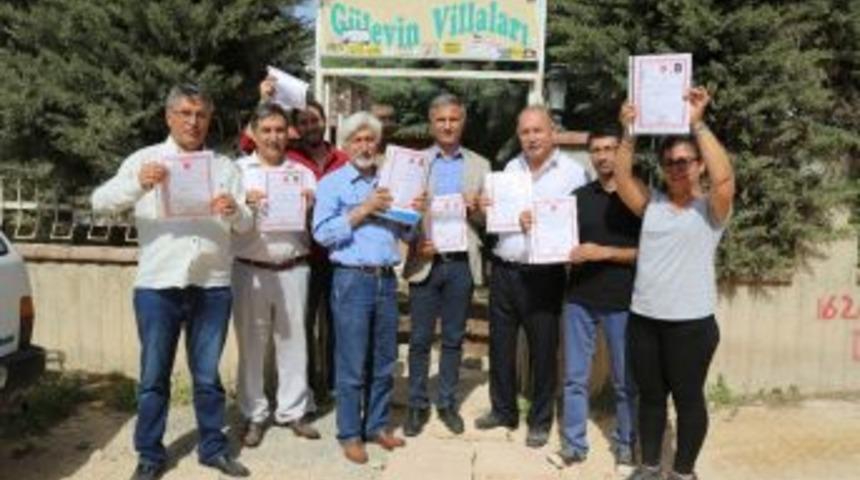 Mezitli&rsquo;de 30 Yıllık Tapu Sevinci