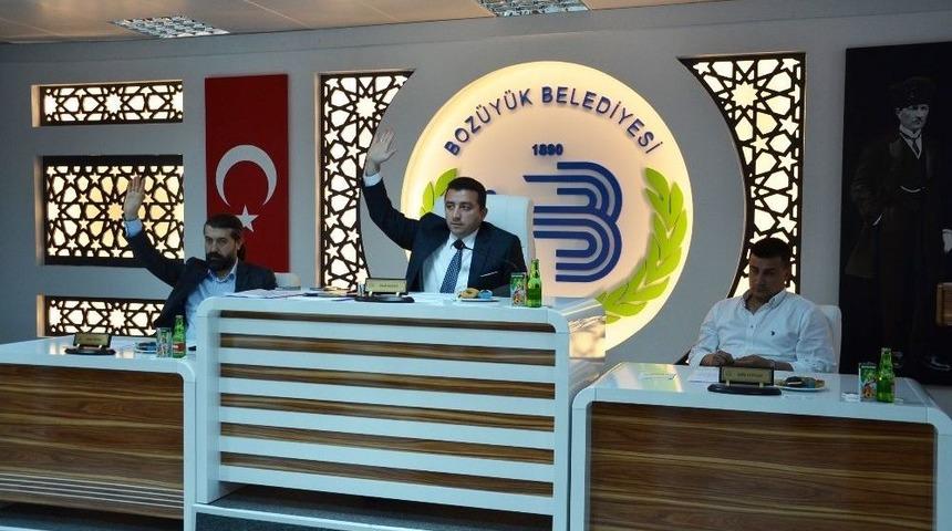 Boz&uuml;y&uuml;k Belediye Meclisi Mayıs Ayı Toplantısı Yapıldı