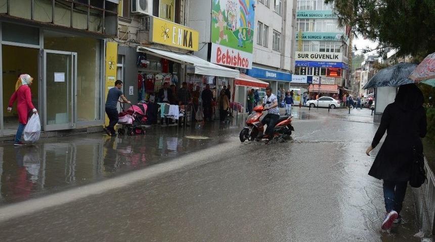 Kırıkkale’de Şiddetli Yağış