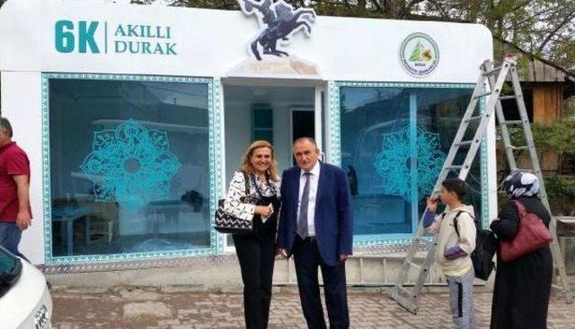 Bolu'da Klimalı Otobüs Durağı