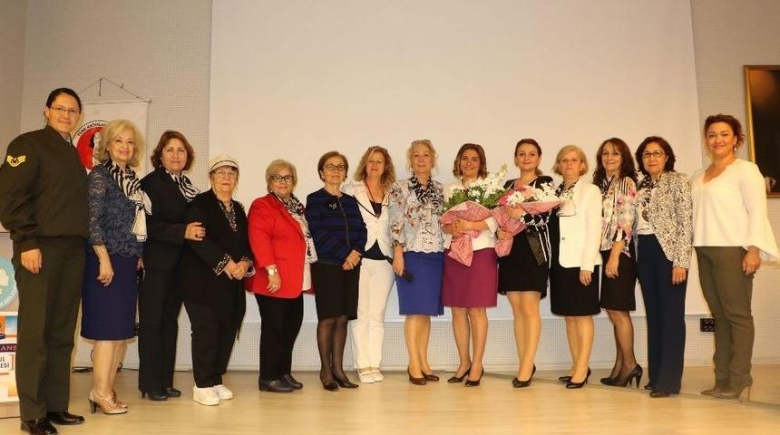 Kadınlar Şiddete Karşı Seslerini Daha &Ccedil;ok Duyurmak İstiyor