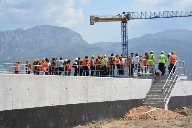 Yarının Mühendisleri Merkez Aat’yi Gezdi