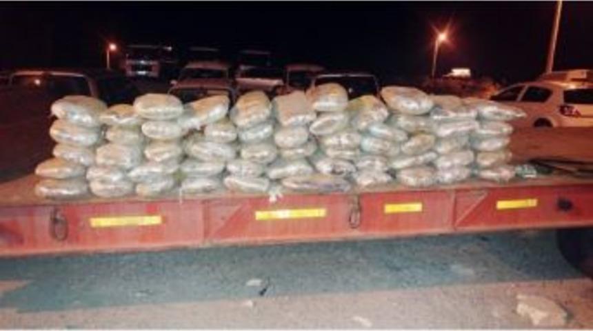 Uyuşturucu Ticareti Yapan 2 Kişi Tutuklandı