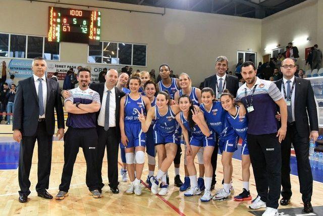 Bornova Beckerspor Final Four’da