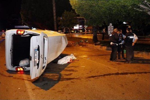 Antalya'da Aşırı Hız Kazası: 1 Ölü, 1 Yaralı