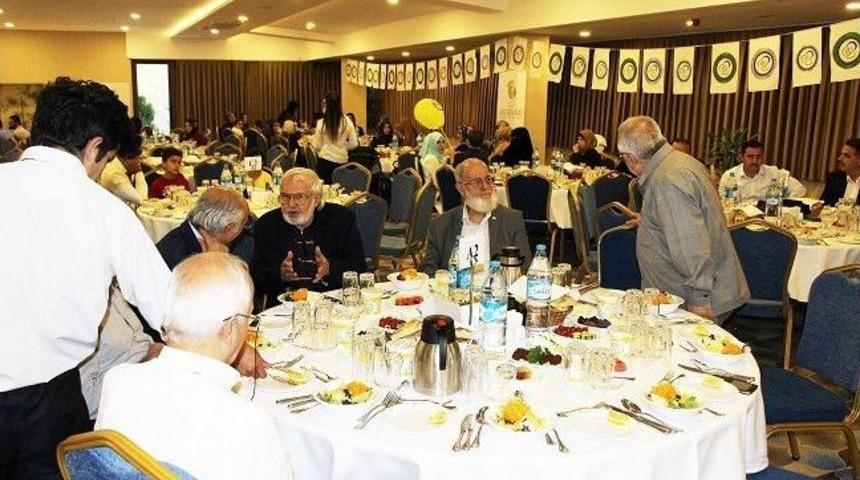 “ramazan’ın 17’nci Gününü ‘dünya Helal Günü’ Olarak Kutlamaya Hazırlanıyoruz”