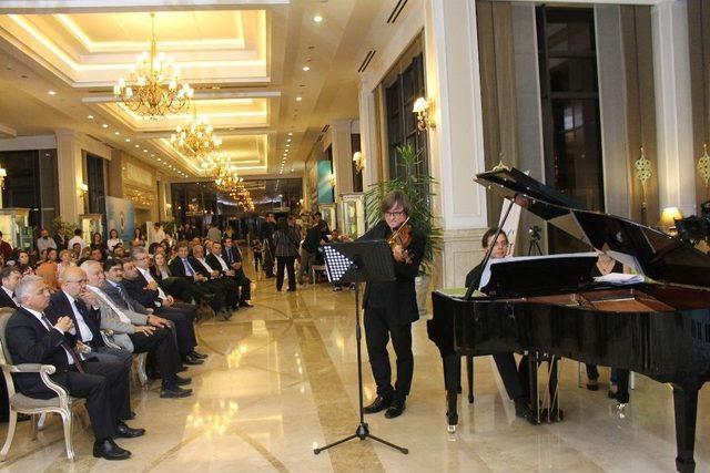 Otel Lobisinde Müzik Festivali İlgi Görmedi