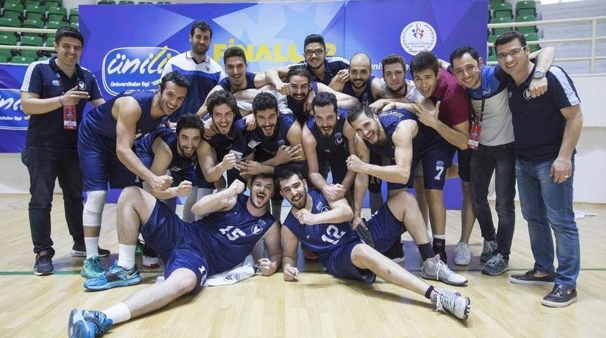 Yaşar &Uuml;niversitesi, &Uuml;nilig&rsquo;de T&uuml;rkiye &Uuml;&ccedil;&uuml;nc&uuml;s&uuml;