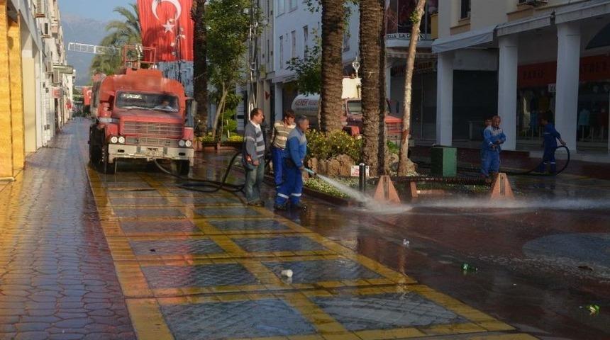 Kemer&rsquo;de Sezon Temizliği